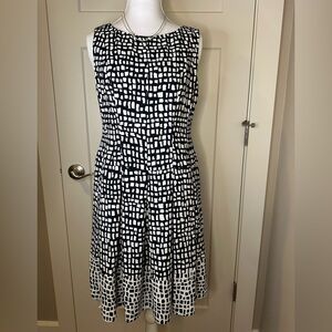 Ralph Lauren Women's Sleeveless‎ Knee Length Dress Black Geometric Print Size 8P